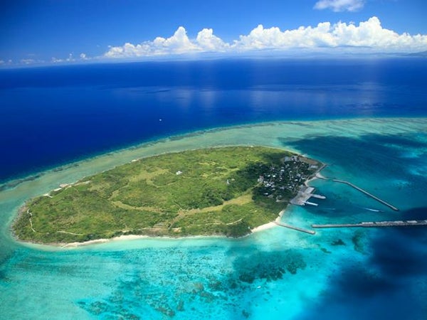 ■《離島日帰り観光付き》憧れのハテルマブルーへ◎日本最南端『波照間島』の絶景をめぐるサイクリング付き!石垣島ホテルチョイスプラン 3泊4日1